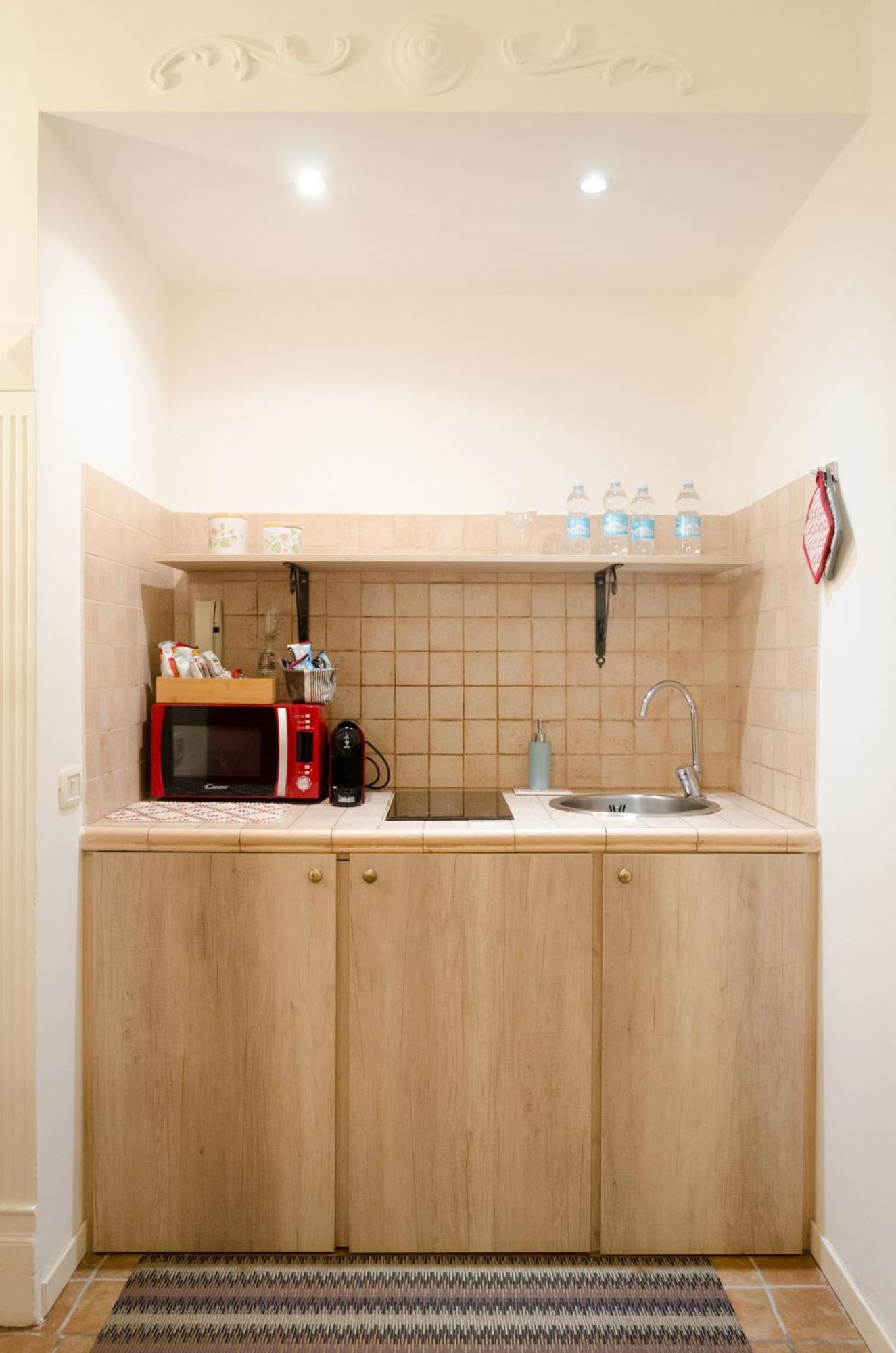 Downtown Museum Apartment *